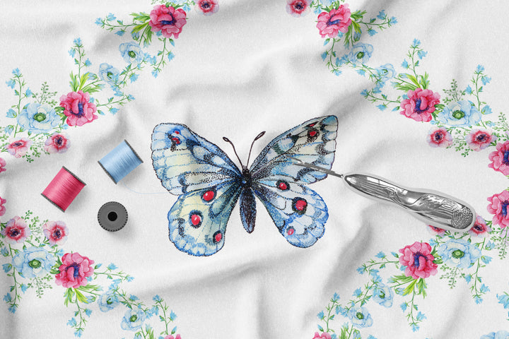 Dainty Daisy butterflies 100% Cotton Fabric -MZ0015DZ